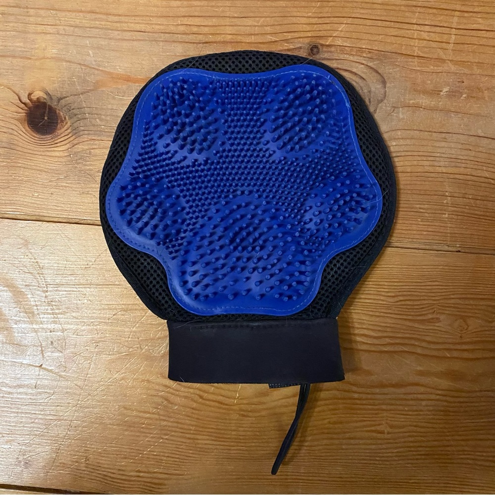 🐕‍🦺3 for $20 - Hand Brush